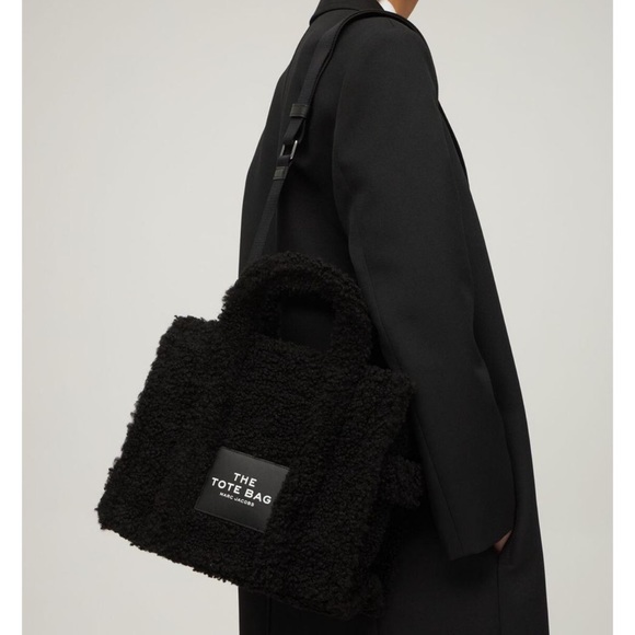 MARC JACOBS
TEDDY MINI TOTE BAG - Picture 9 of 10